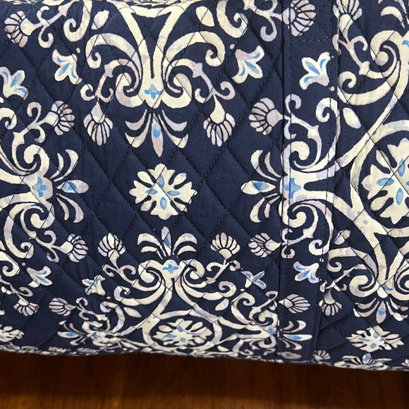 ❤️ Vera Bradley Large Traveler Duffel Bag - Picture 12 of 13